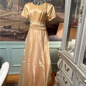 Vintage Evening Gown Fashion 1001 Nights